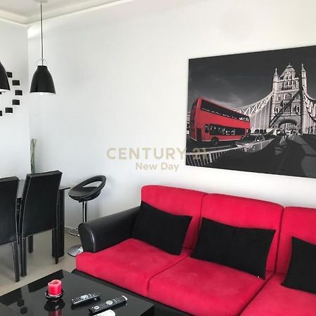 Sea View Apartment Durrës Esterno foto